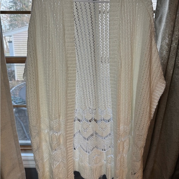 Torrid Cream Knit Shrug with Intricate Patterns - Picture 2 of 6